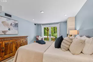 18148 Pioneer Ct, Lake Oswego, OR 97034 - Photo 24