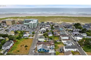 240 5th Ave, Seaside, OR 97138 - Photo 42