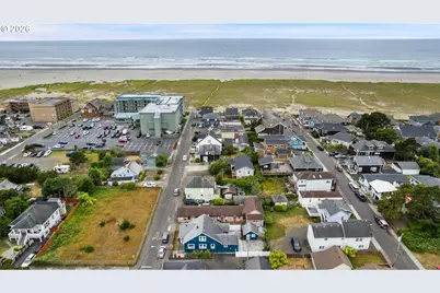 240 5th Ave, Seaside, OR 97138 - Photo 42