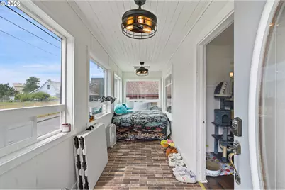 240 5th Ave, Seaside, OR 97138 - Photo 30