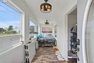 240 5th Ave, Seaside, OR 97138 - Photo 30