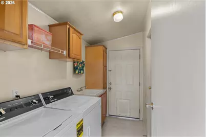 648 Commercial St, Monroe, OR 97456 - Photo 16