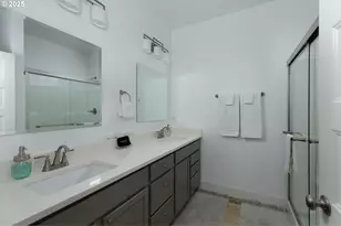 541 NW Vancouver Ave, Stevenson, WA 98648 - Photo 8