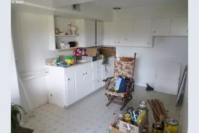 307 Wagner St, Enterprise, OR 97828 - Photo 16