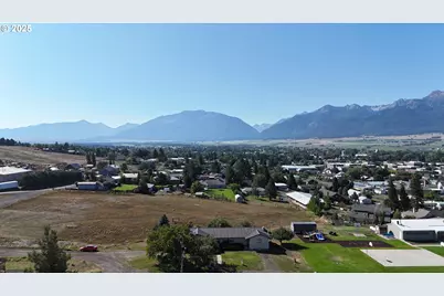 307 Wagner St, Enterprise, OR 97828 - Photo 24