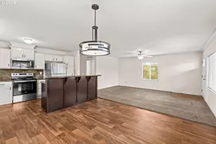 5089 D St, Springfield, OR 97478 - Photo 6