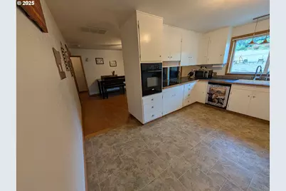 71168 Valley View Rd, Elgin, OR 97827 - Photo 6