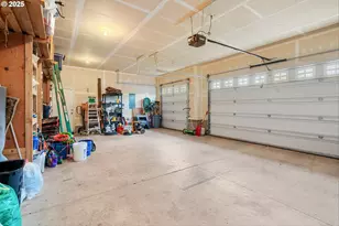 2637 Baines Blvd, Hubbard, OR 97032 - Photo 30