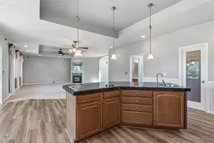 770 E Buttercup St, Yamhill, OR 97148 - Photo 14