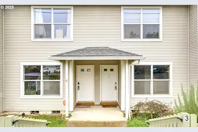 14134 E Burnside St #3, Portland, OR 97233 - Photo 2