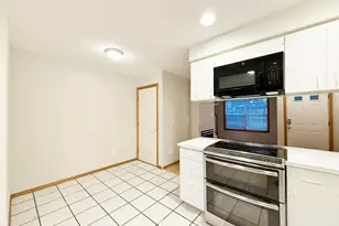 14134 E Burnside St, Portland, OR 97233 - Photo 10