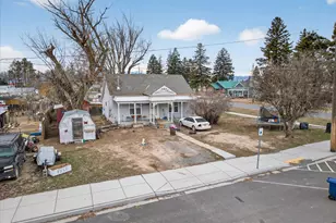 295 E St, North Powder, OR 97867 - Photo 10