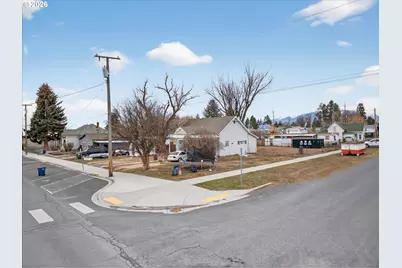 295 E St, North Powder, OR 97867 - Photo 4