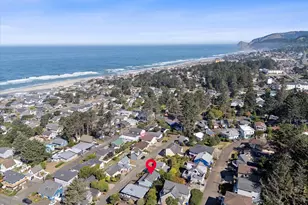 3034 NW Oar Dr, Lincoln City, OR 97367 - Photo 2