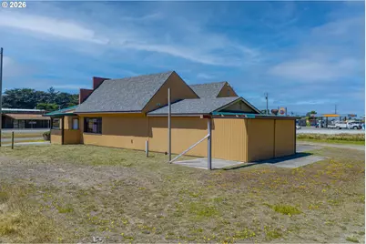 1455 Oregon Ave, Bandon, OR 97411 - Photo 32