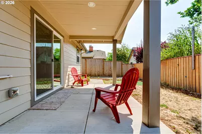 1529 Charnelton Aly, Eugene, OR 97401 - Photo 32
