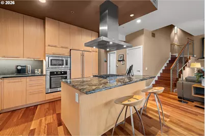 949 NW Overton St #301, Portland, OR 97209 - Photo 6