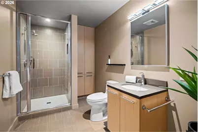 949 NW Overton St #301, Portland, OR 97209 - Photo 20
