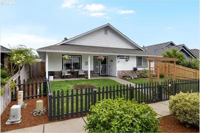 127 SW Vicki Ln, Grants Pass, OR 97526 - Photo 2