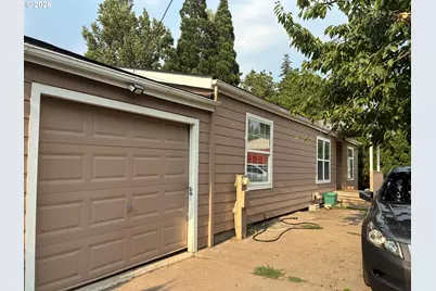 799 Hardcastle Ave, Woodburn, OR 97071 - Photo 4