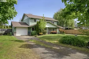 1520/1522 E Washington Ave, Cottage Grove, OR 97424 - Photo 2