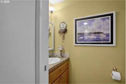 1520/1522 E Washington Ave, Cottage Grove, OR 97424 - Photo 16