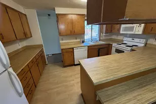 392 S 37th St, Springfield, OR 97478 - Photo 14