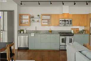 1221 SW 10th Ave, Portland, OR 97205 - Photo 14