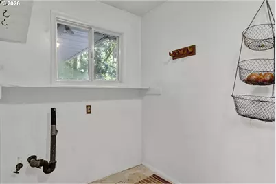 56642 McKenzie Hwy, McKenzie Bridge, OR 97413 - Photo 20