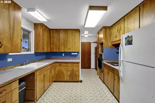 56642 McKenzie Hwy, McKenzie Bridge, OR 97413 - Photo 16