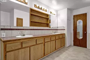 56642 McKenzie Hwy, McKenzie Bridge, OR 97413 - Photo 26