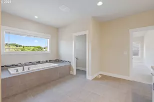 16649 SW Friendly Ln, Beaverton, OR 97007 - Photo 28