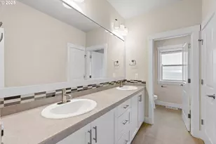 16649 SW Friendly Ln, Beaverton, OR 97007 - Photo 36