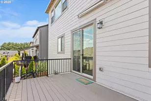 16649 SW Friendly Ln, Beaverton, OR 97007 - Photo 14