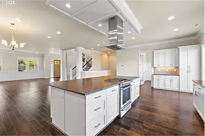 16649 SW Friendly Ln, Beaverton, OR 97007 - Photo 16