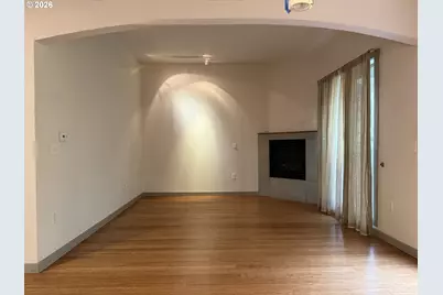 3114 SW Dolph Ct, Portland, OR 97219 - Photo 4