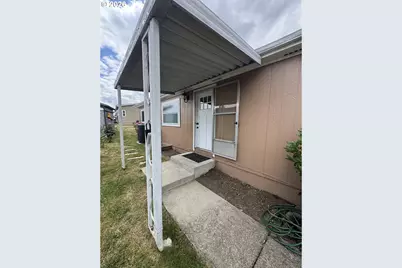 428 SW Boston Way, Beaverton, OR 97006 - Photo 4