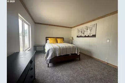 359 N 8th St, Lakeside, OR 97449 - Photo 10