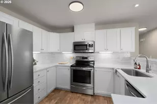 1819 NE 101st Ave, Hillsboro, OR 97006 - Photo 8