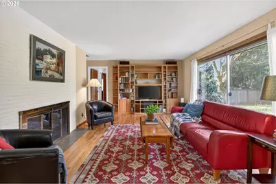 4103 SW Lee St, Portland, OR 97221 - Photo 2