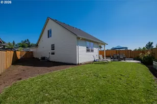 948 Laurel Pl, Silverton, OR 97381 - Photo 38
