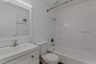 14095 Sw Walker Rd, Beaverton, OR 97005 - Photo 24