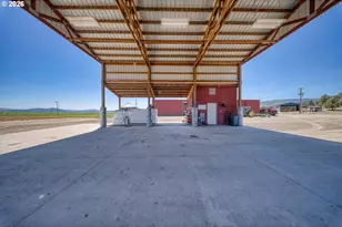 10902 Swan Lake Rd, Klamath Falls, OR 97603 - Photo 14
