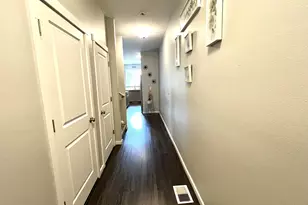 2728 SE Acacia Pl, Gresham, OR 97080 - Photo 4