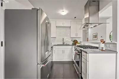 10238 N Central St, Portland, OR 97203 - Photo 14