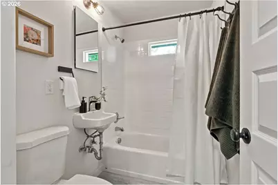 10238 N Central St, Portland, OR 97203 - Photo 20