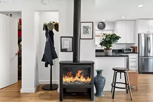 173 NE Bridgeton Rd, Portland, OR 97211 - Photo 6