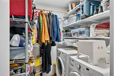 173 NE Bridgeton Rd #13, Portland, OR 97211 - Photo 18