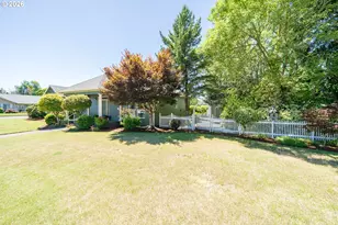 785 N 15th Ave, Stayton, OR 97383 - Photo 4