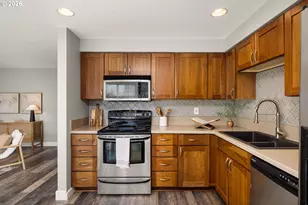 17570 NW Park View Blvd, Portland, OR 97229 - Photo 18